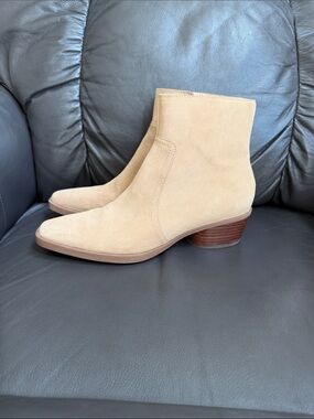 Dolce Vita Tan Suede Ankle Booties